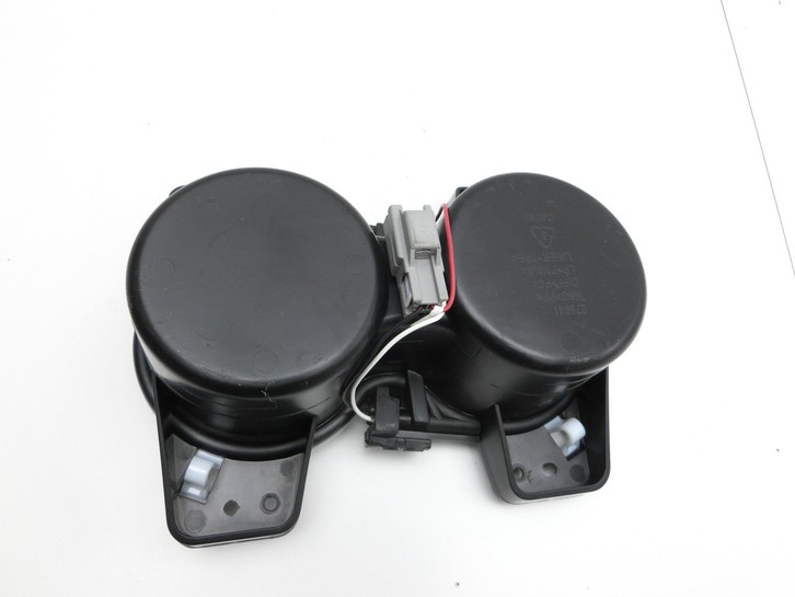 Jeep Cherokee KL 13-18 Getränkehalter Becherhalter mit LED Beleuchtung Jeep Cherokee KL 13-18 01.01.2017 gebraucht Vorschau 4