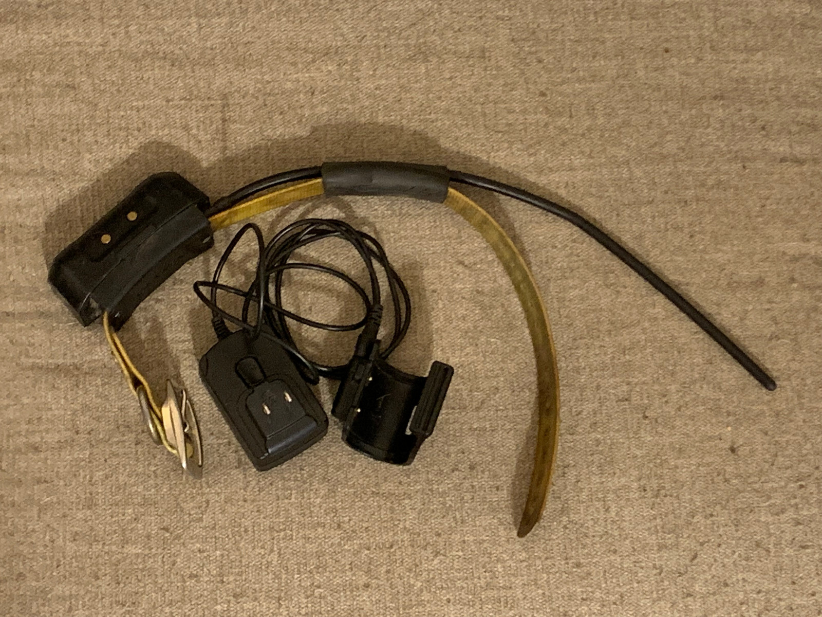 Garmin DC30 Dog GPS Tracking Collar and Wall Charger for Astro 220/320の