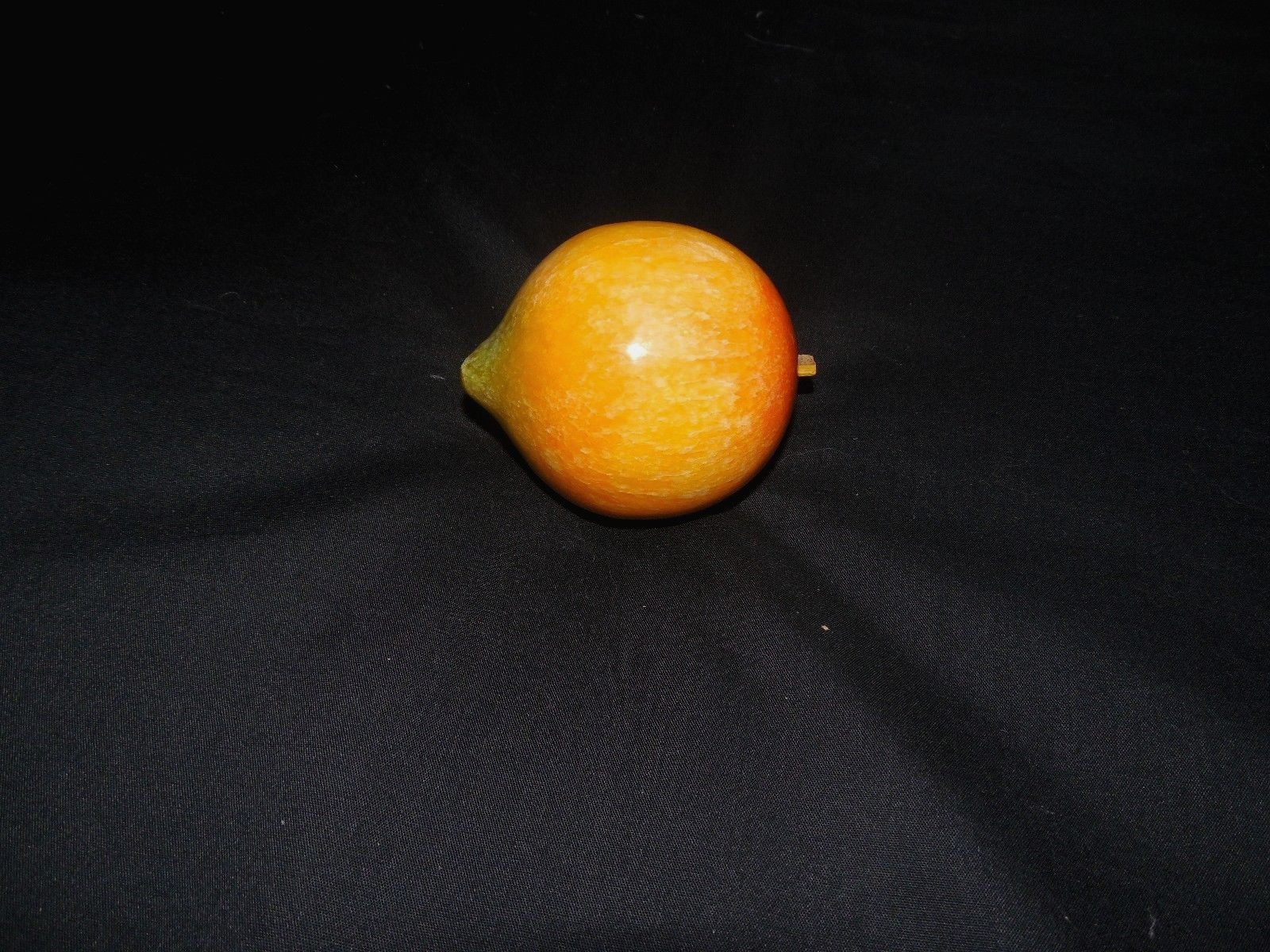 VINTAGE HIGH GLOSS ALABASTER STONE PEACH FRUIT