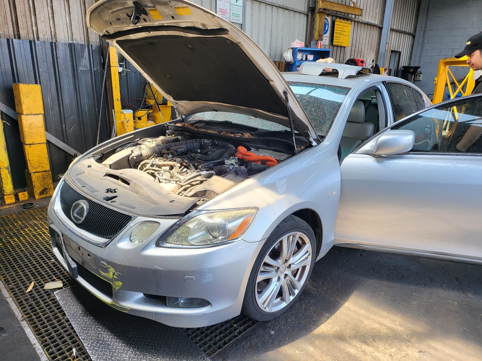 Lexus GS450H Right Boot Strut GS 03/2005-12/2011 - thumbnail 4