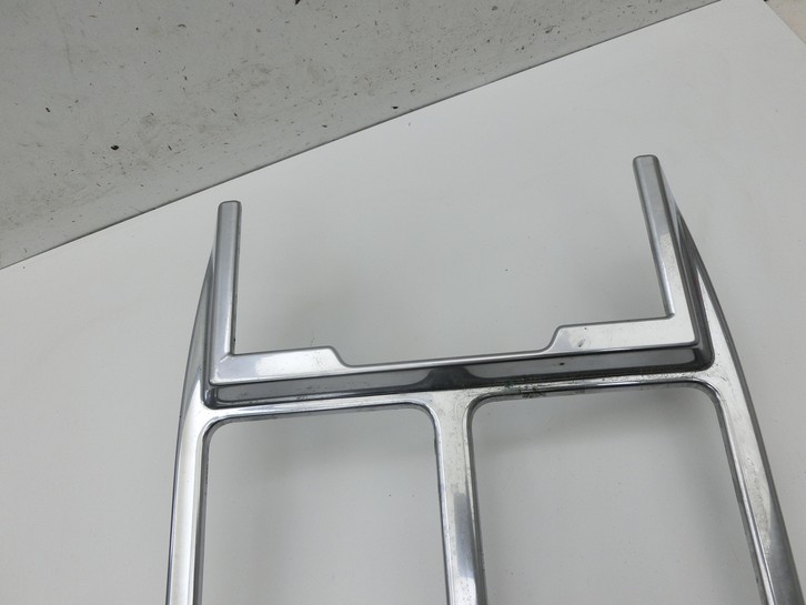 Range Rover Sport LS 10-13 Blende Einbaurahmen Mittelkonsole Range Rover Sport LS 10-13 21.10.2009 AH32-045H92-AC... Vorschau 2