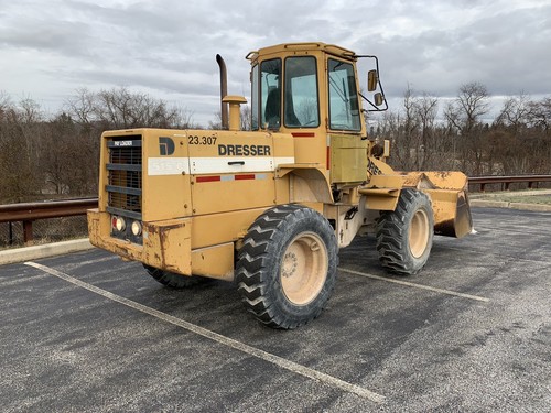 DRESSER 515C Komatsu Wheel Loader 4WD Articulatiing Payloader