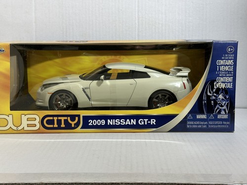 JADA DUB CITY 2009 NISSAN GT-R R35 PEARL WHITE 1:18 DIECAST MODEL CAR #30 | eBay JADA DUB CITY 2009 NISSAN GT-R R35 PEARL WHITE 1:18 DIECAST MODEL CAR #30 | eBay