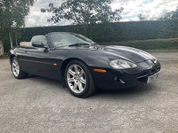 1999 Jaguar XK8 4.0 2dr Auto CONVERTIBLE Petrol Automatic