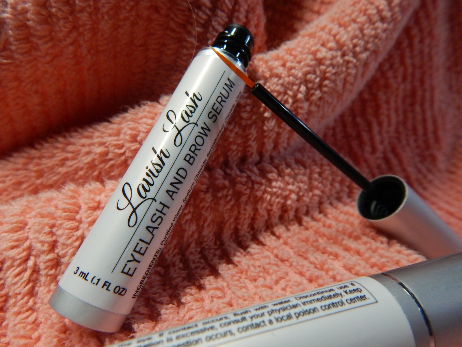 Lowest Price on Web LAVISH LASH Eyelash Growth Serum w/GINSENG & BIOTIN IT WORKS