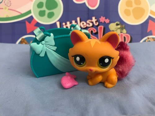 Littlest Pet Shop #2576 orange pink sphynx crouching cat real fur