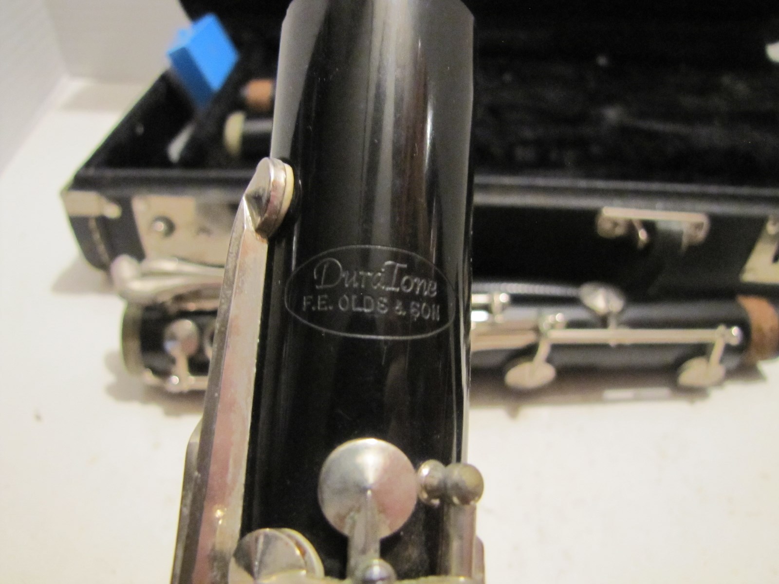 VINTAGE DURATONE F.E. OLDS & SON CLARINET IN CASE USED READ