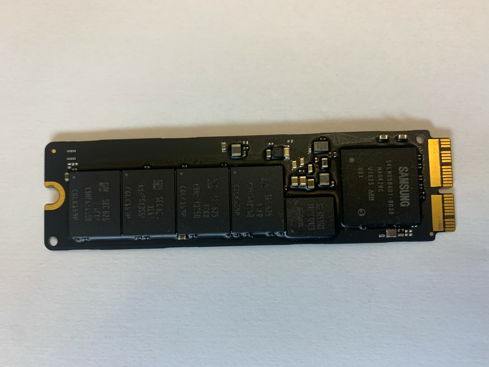 256GB SSD Apple Macbook Pro Retina / Air | 2013 - 2015 | A1502 A1398 A1465 A1466