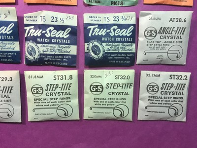 12 ROUND PLASTIC WATCH CRYSTALS 20.3 - 32.2mm