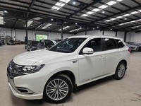 2018 Mitsubishi Outlander 2.4h TwinMotor 13.8kWh 4h CVT 4WD Euro 6 (s/s) 5dr EST