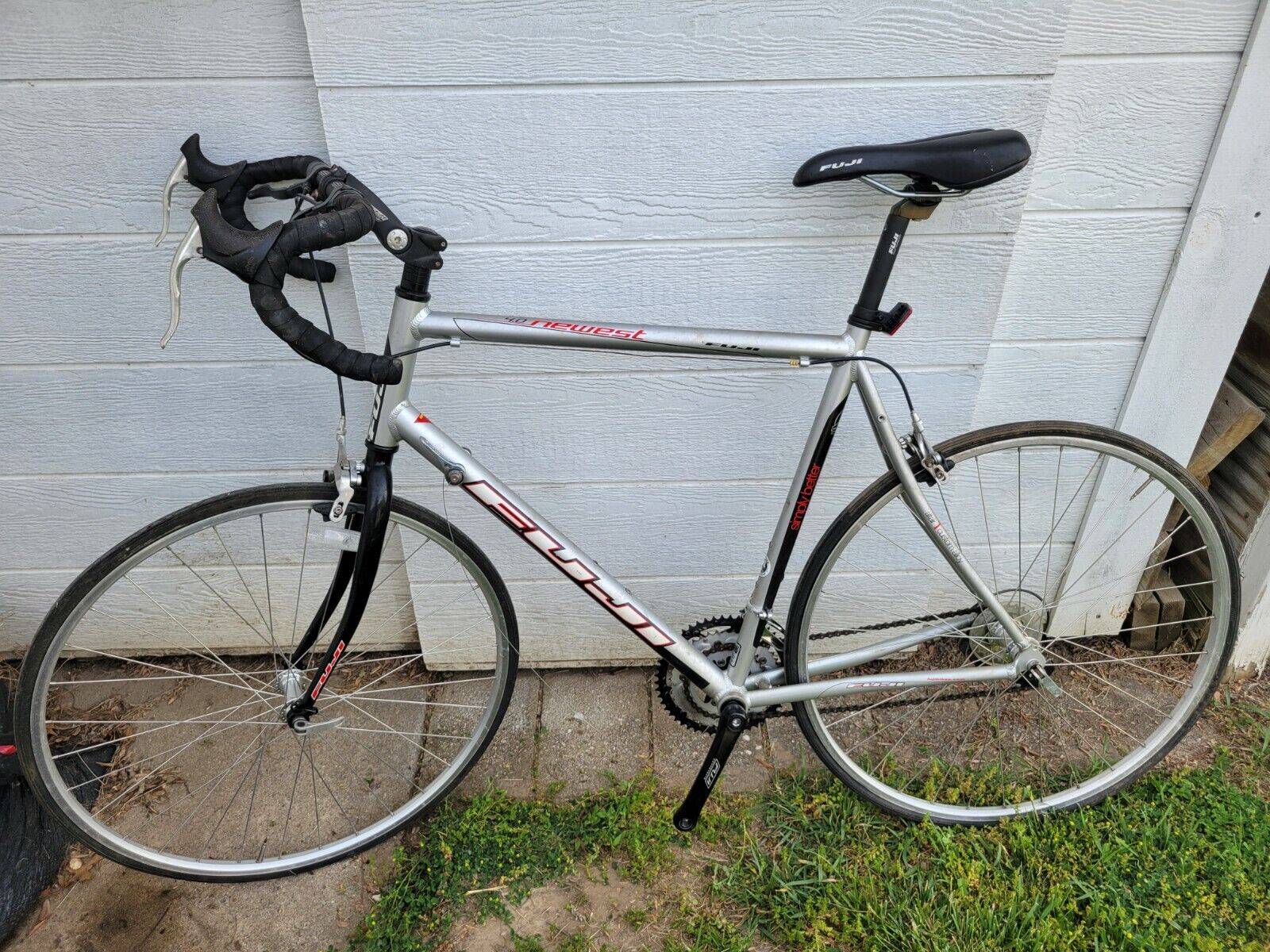 Fuji Newest 4.0 XL 24-speed Silver XL Simply Better | eBay Fuji Newest 4.0 XL 24-speed Silver XL Simply Better | eBay