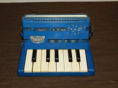 emenee accordion