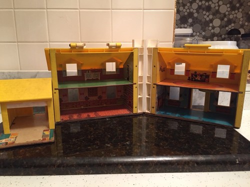 Fisher Price Little People And Houses