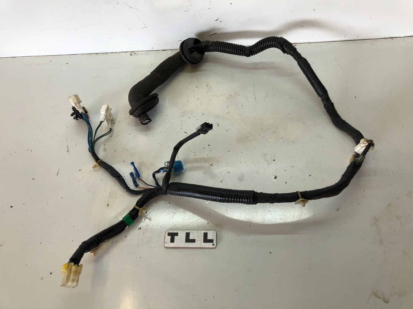お客ページ 90-96 Nissan 300ZX Z32 RH Passenger Door Wiring Harness