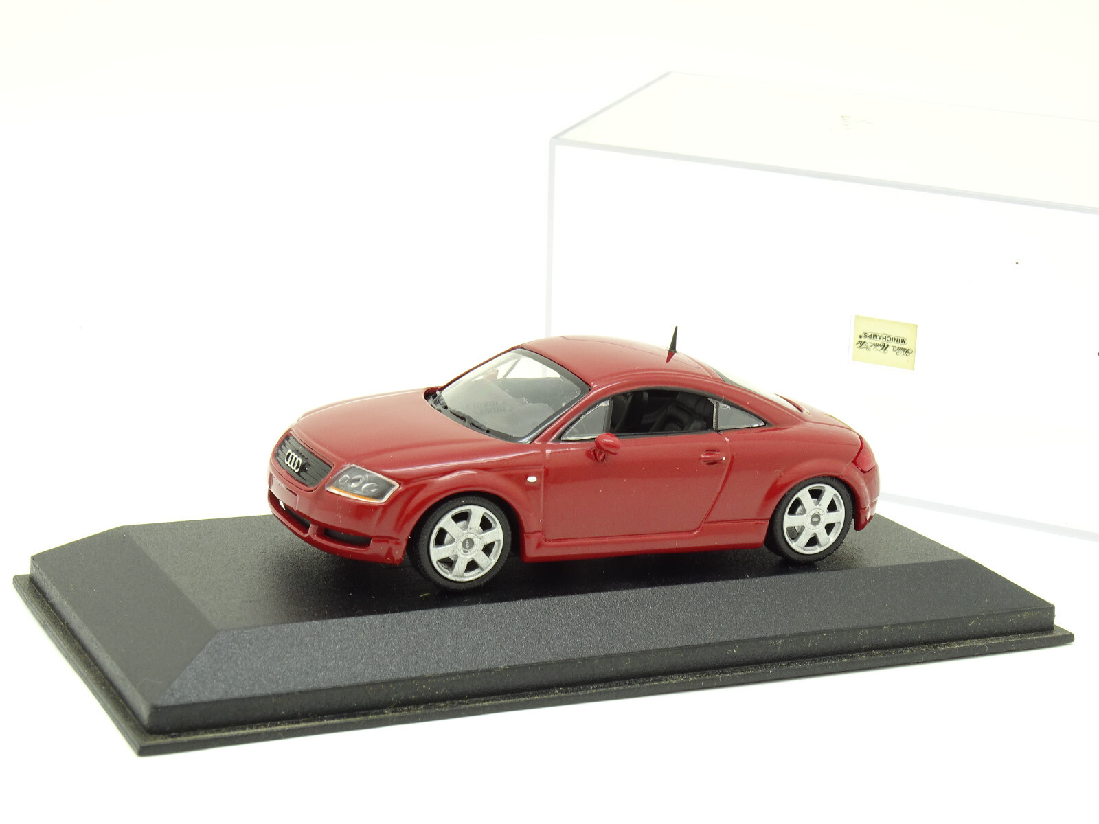 ディーラー特注モデル 1/18 アウディ AUDI TT couper 1/18 Audi アウディTTクーペ ディーラー特注品