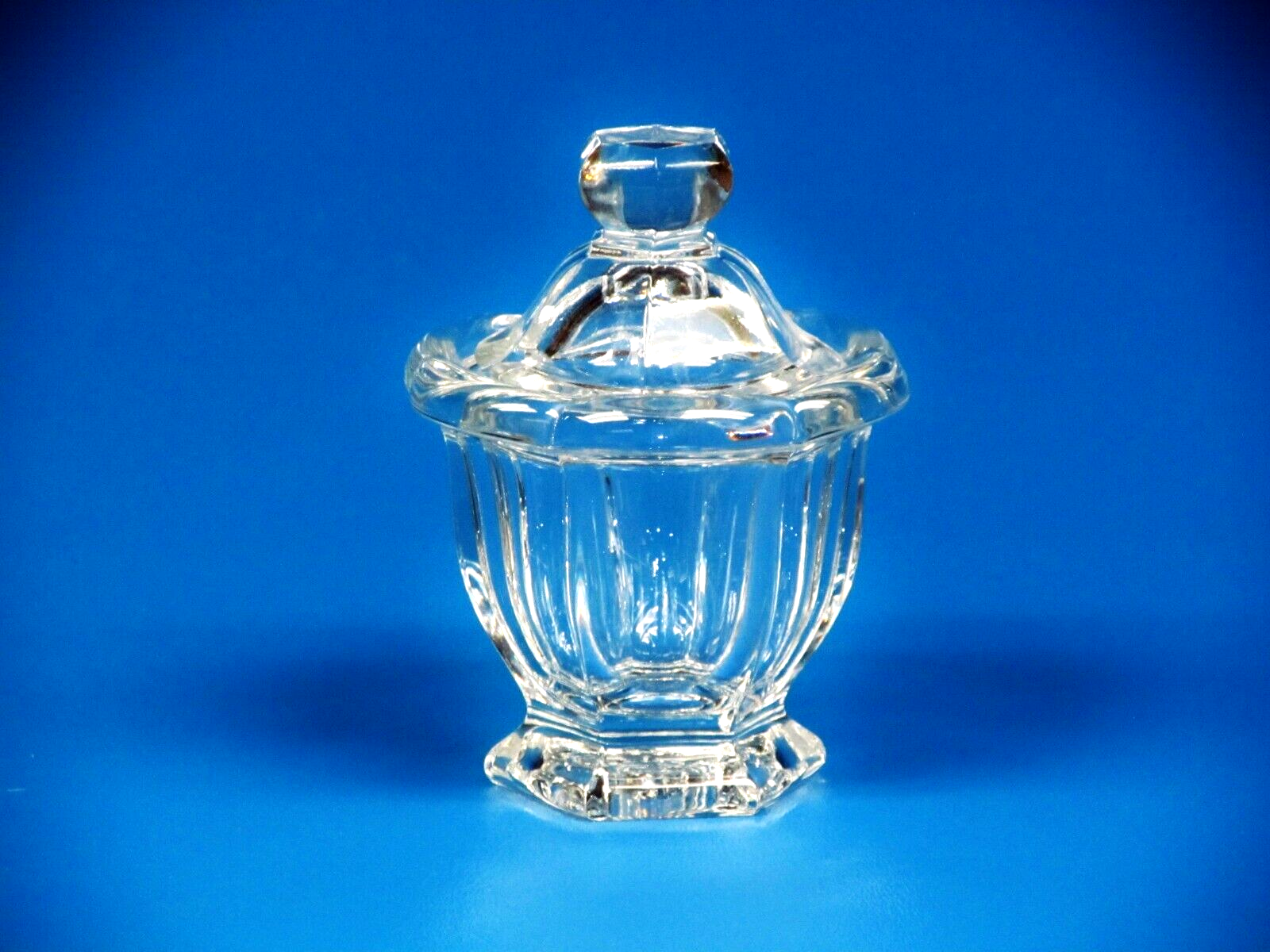 Baccarat Crystal Harcourt Missouri Sugar / Honey Bowl With