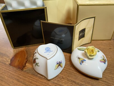 HEREND ROTHSCHILD BIRD HEART BONBON WITH ROSE