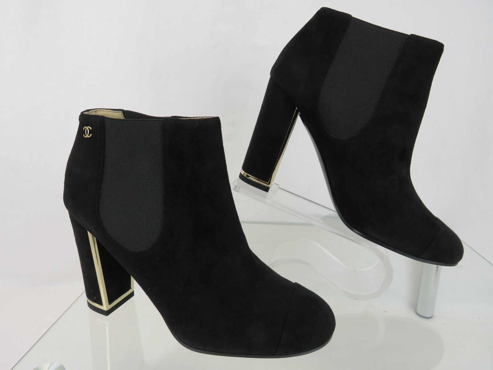 Pre-owned Chanel G31660 Black Suede Gold Logo Chelsea Heel Short Ankle Booties Pumps 37