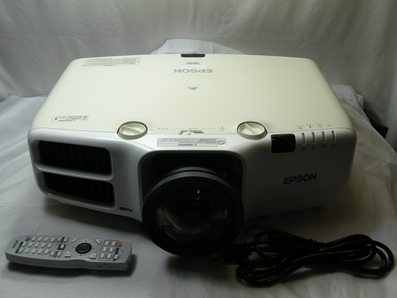 5500 Lumens. & Remote ,519 Hours