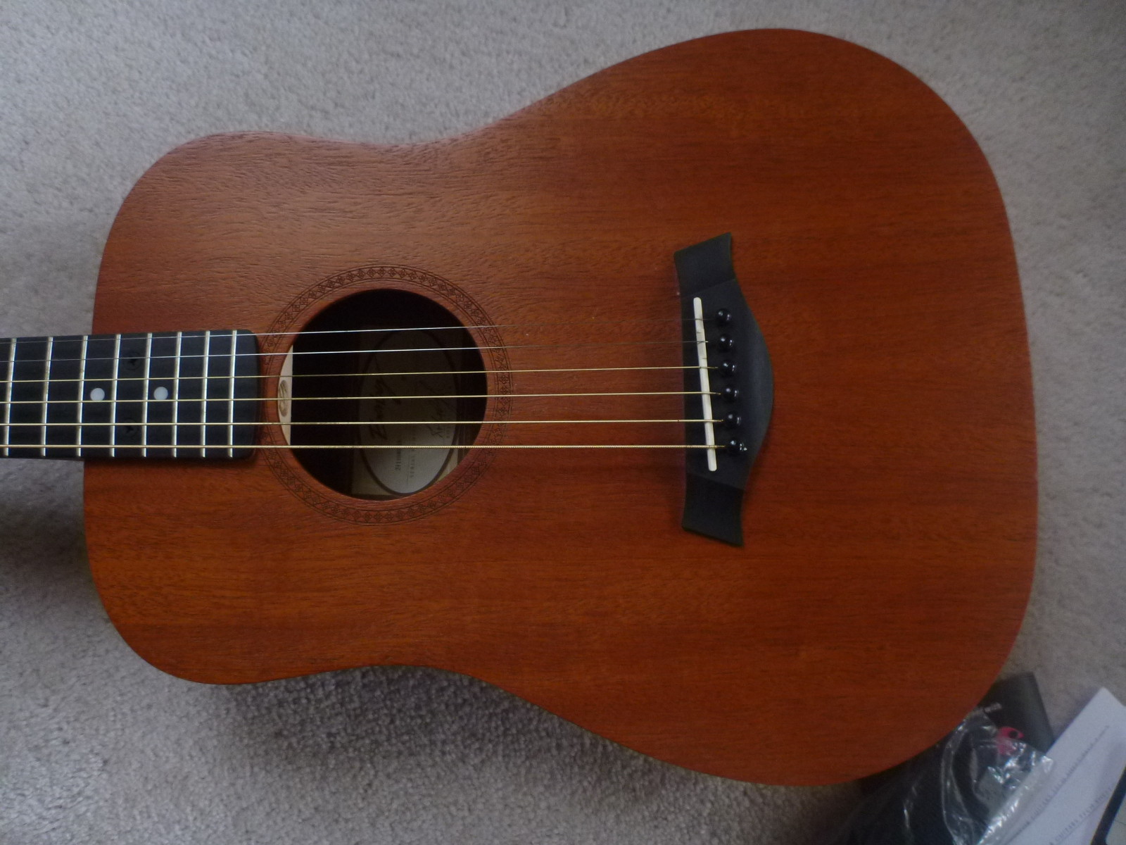 Taylor BT2 Baby Mahogany Acoustic Travel Guitar w/ Gigbag + original papers