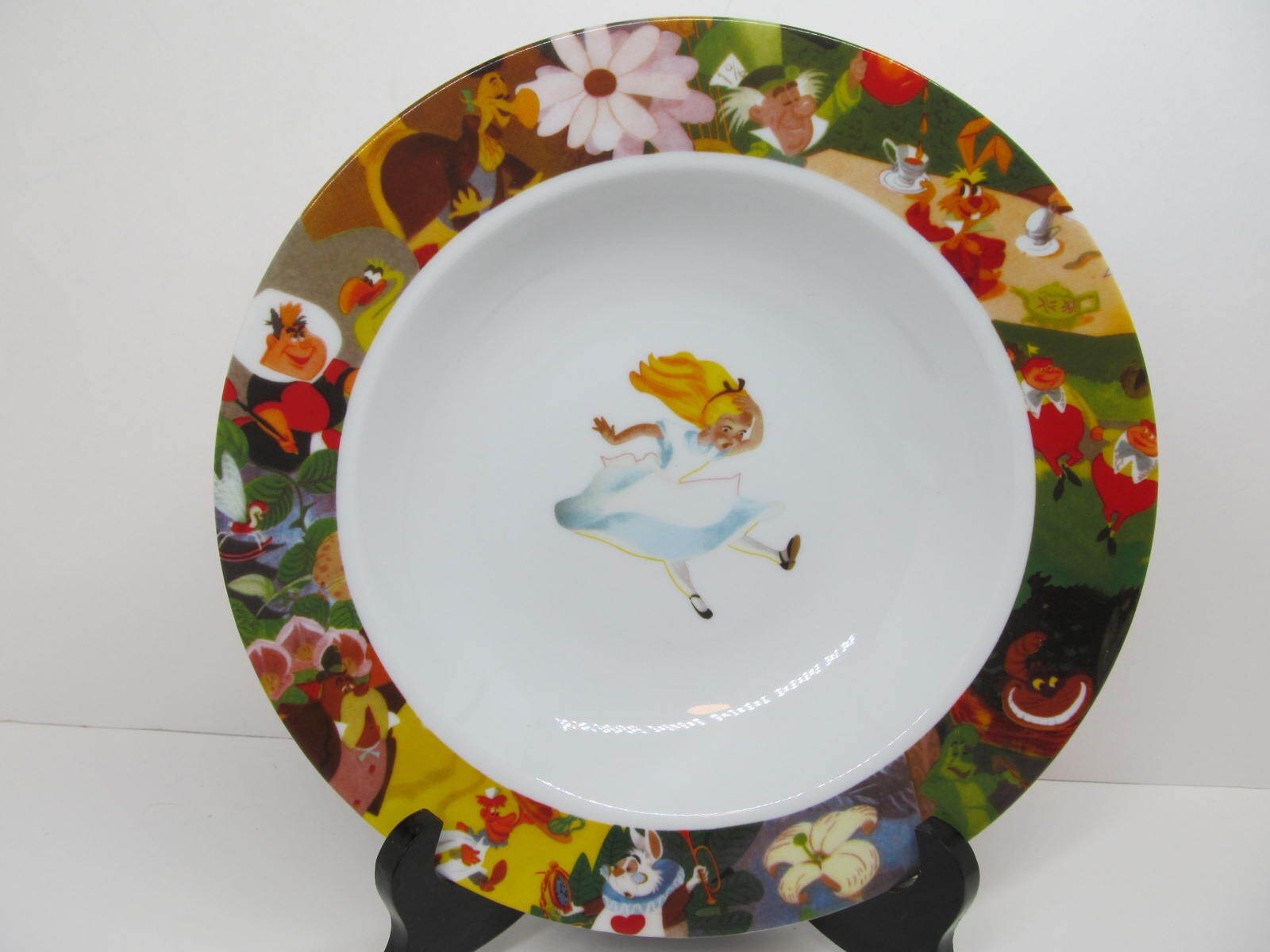 Disney Alice in Wonderland (Alice) Rimmed Soup Bowl Excellent ...