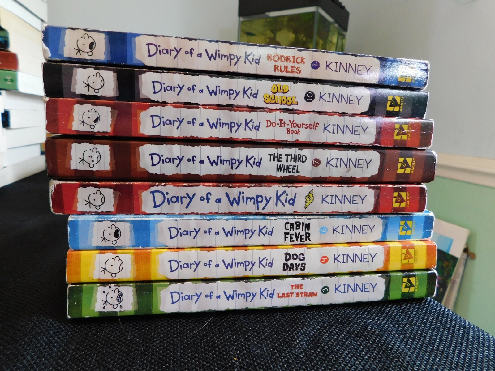 洋書 Diary of Wimpy Kid 1-8 Diary of a Wimpy Kid Box of Books 1-8 + The Do-It-Yourself