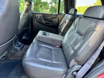 image 4 of interior