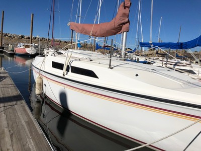 sailboats used - Macgregor 26 with trailer and motor