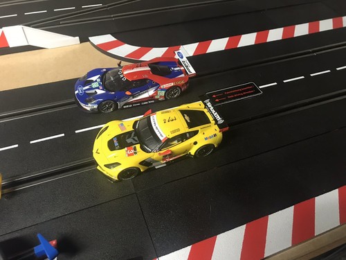 HUGE LOT HO18V CARRERA DIGITAL EVOLUTION Wireless Slot Car Set Track 1/24 1/32 !