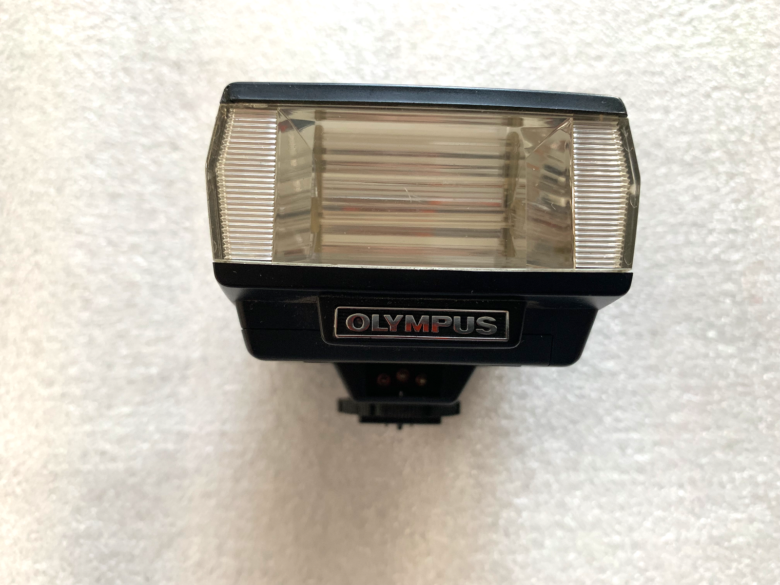 Olympus OM System Electronic Flash T 20 for OM2 Shoe Mount With Case