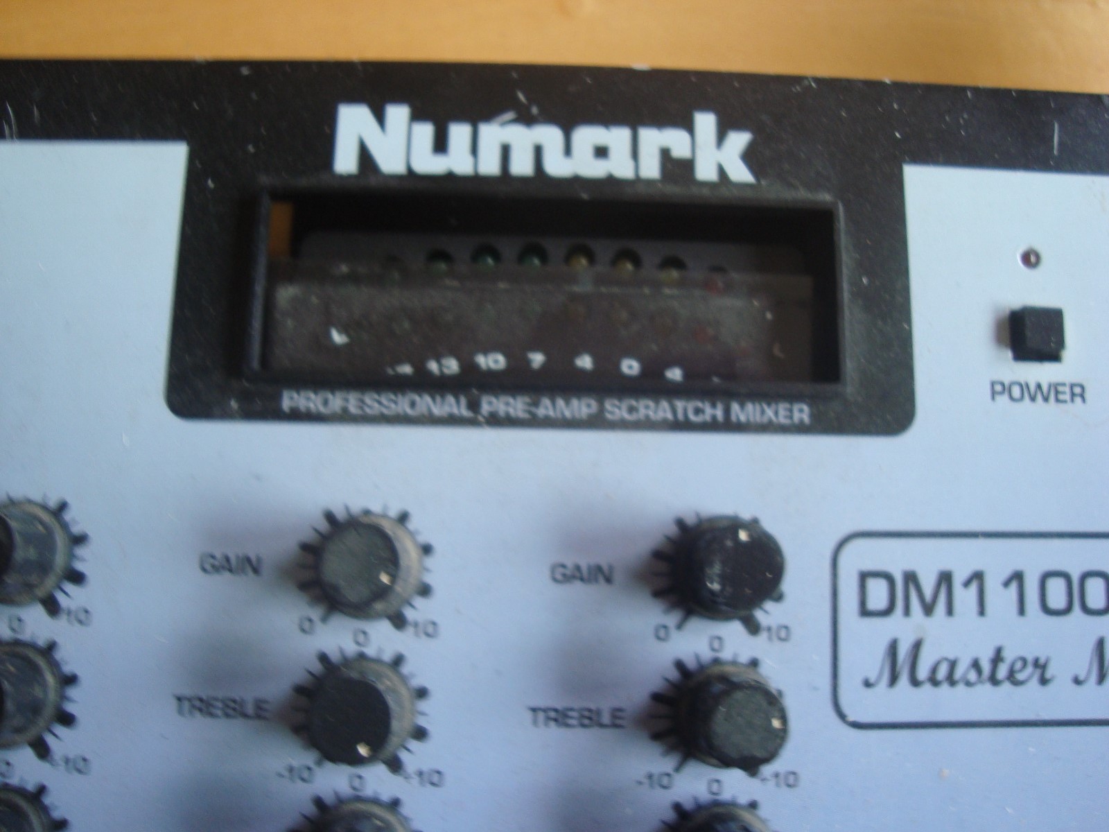 numark studio master control center DM-1100 SE