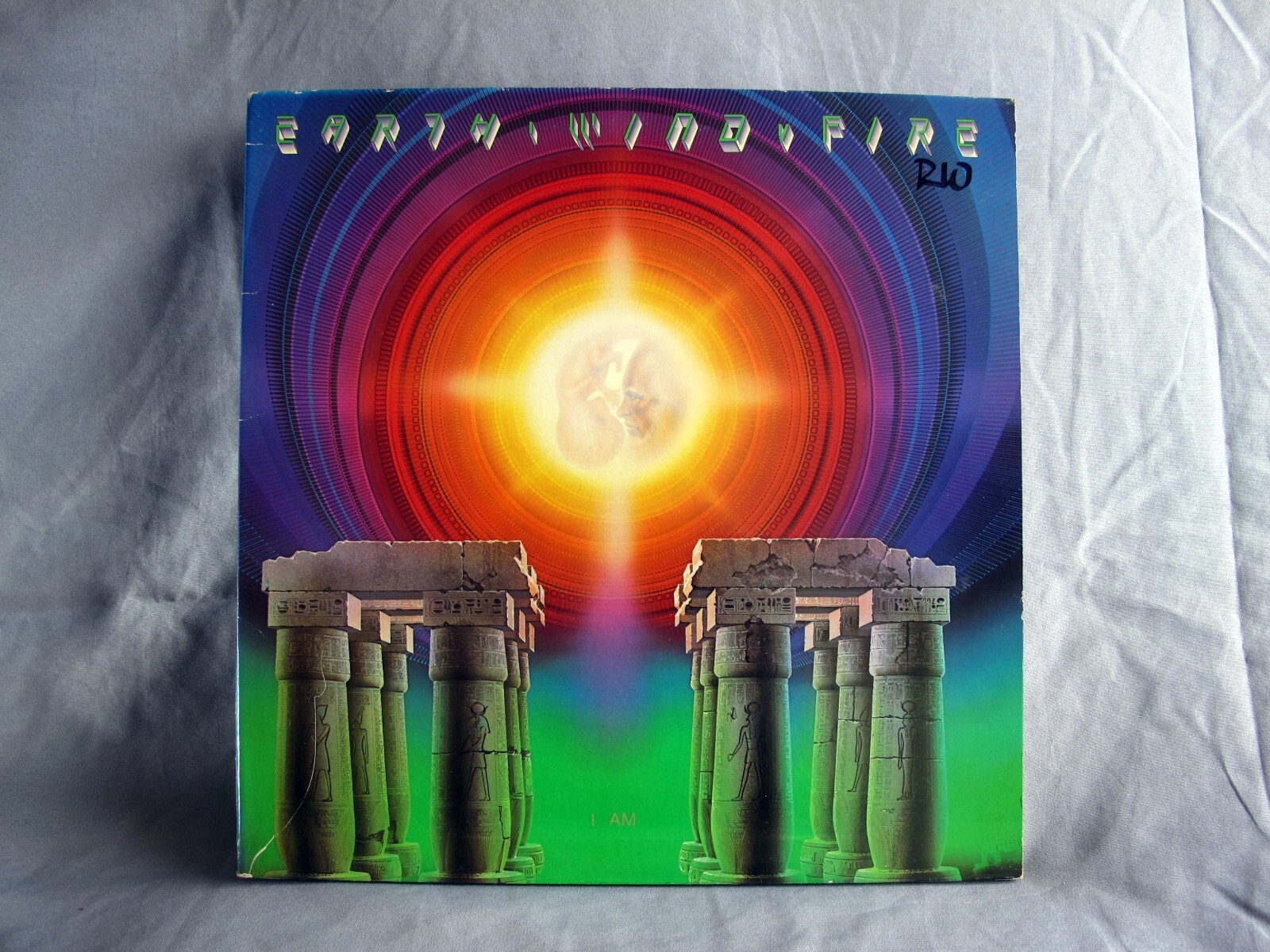 EARTH WIND AND FIRE/EARTH WIND AND〜ソウル Amazon.com: S.O.U.L: Earth, Wind & Fire: CDs & Vinyl
