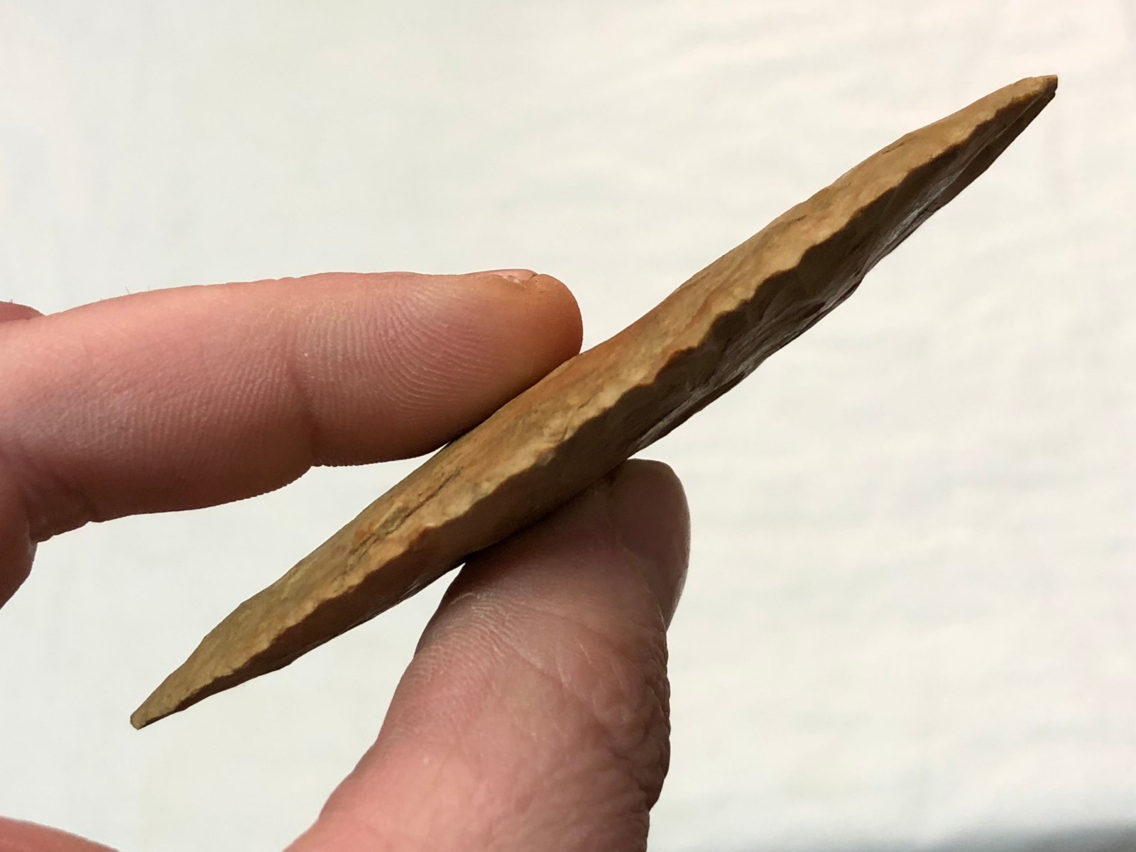 EXCEPTIONAL KIRK CORNER NOTCH SULLIVAN CO, IND. AUTHENTIC ARROWHEAD ARTIFACT LM3