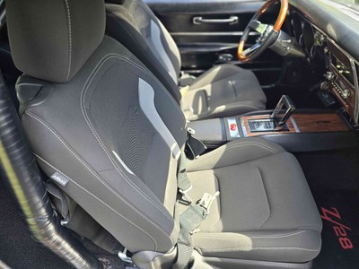 image 4 of interior