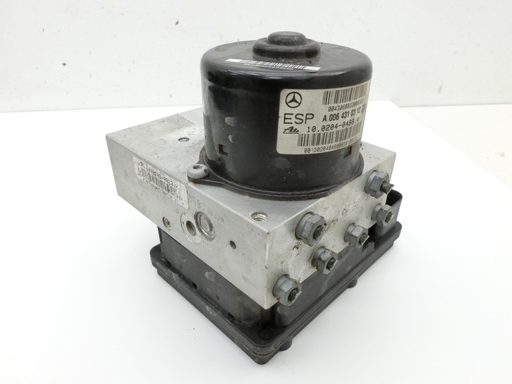 Mercedes SLK R171 04-08 ABS Steuergerät Aggregat Hydraulikblock Mercedes SLK R171 04-08 31.01.2006 A0064310312... Vorschau 3