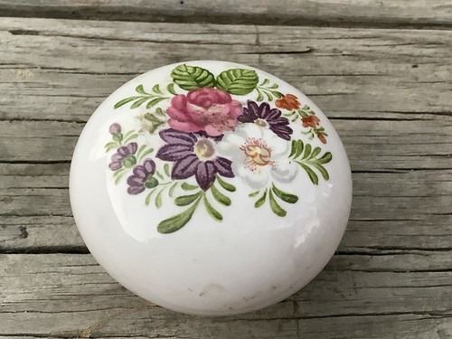 ミッドウィンター　Winterパターン　Embossed（型押し）花柄エンボス皿 Andrea Porcelain Door Knob Knob Floral Design Original Sticker | eBay