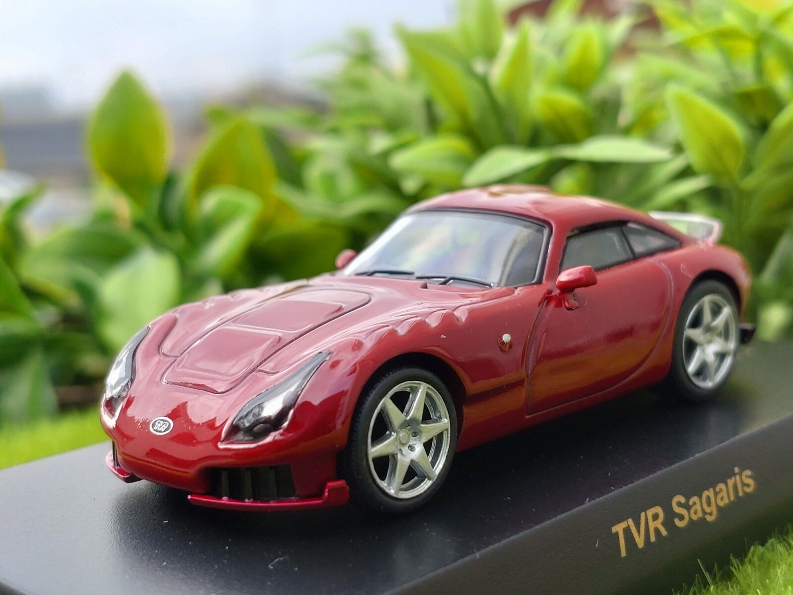 TVR Cerbera 1/18 スケール ミニカー 赤 TVR Cerbera 1/18 スケール ミニカー 赤 TVR Cerbera 1/18 スケール