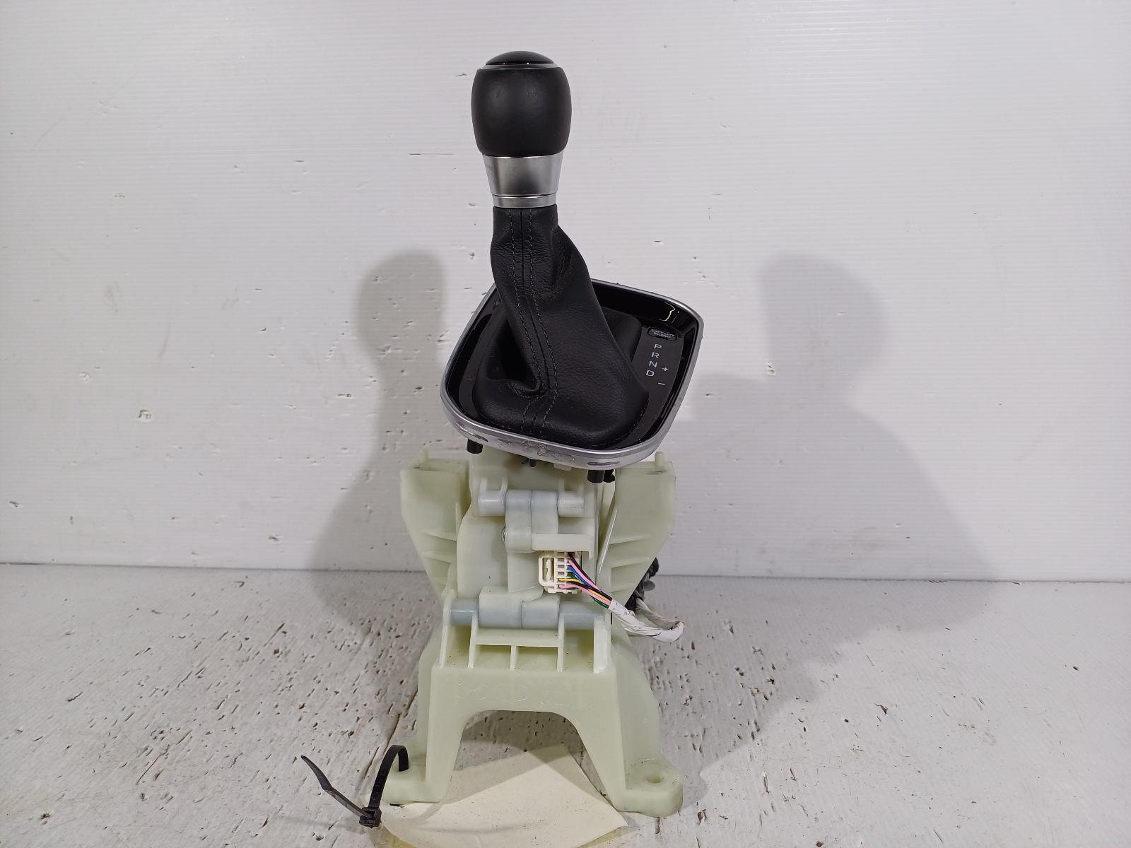 HYUNDAI I30 2017-2024 GEAR STICK/SHIFTER AUTO T/M, PD, 6 SPEED, HATCH, 03/17- - thumbnail 4