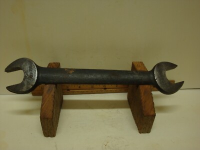 Antique Billing's 5B-786 1 1/8'' X 1 1/16'' Made In USA Some Original Black Paint