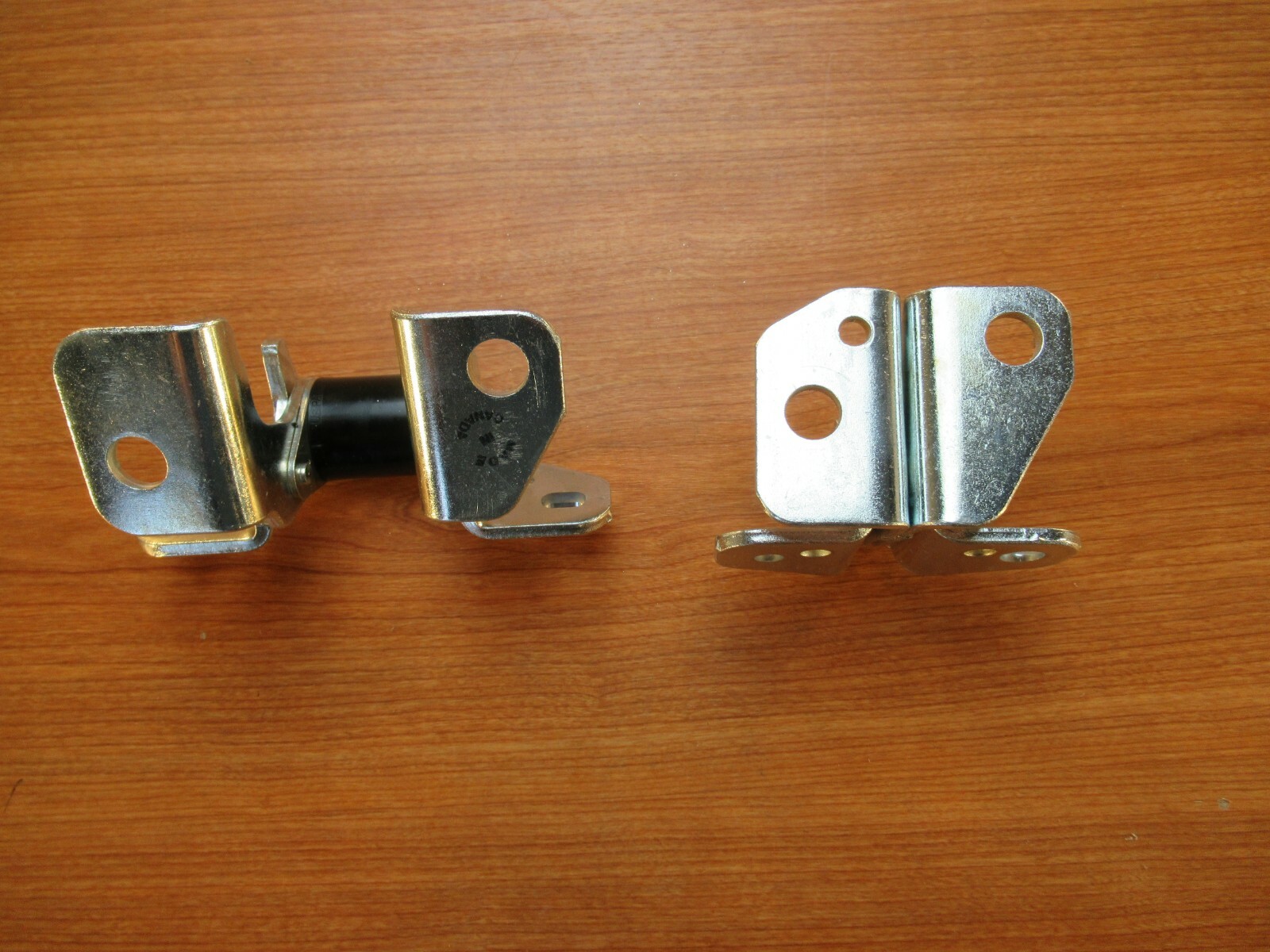 20132021 Jeep Grand Cherokee Driver's Side Door Hinges Front AND Rear