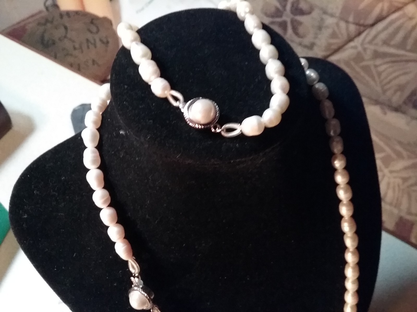 Vintage Freshwater Pearls Necklace and Bracelet Set