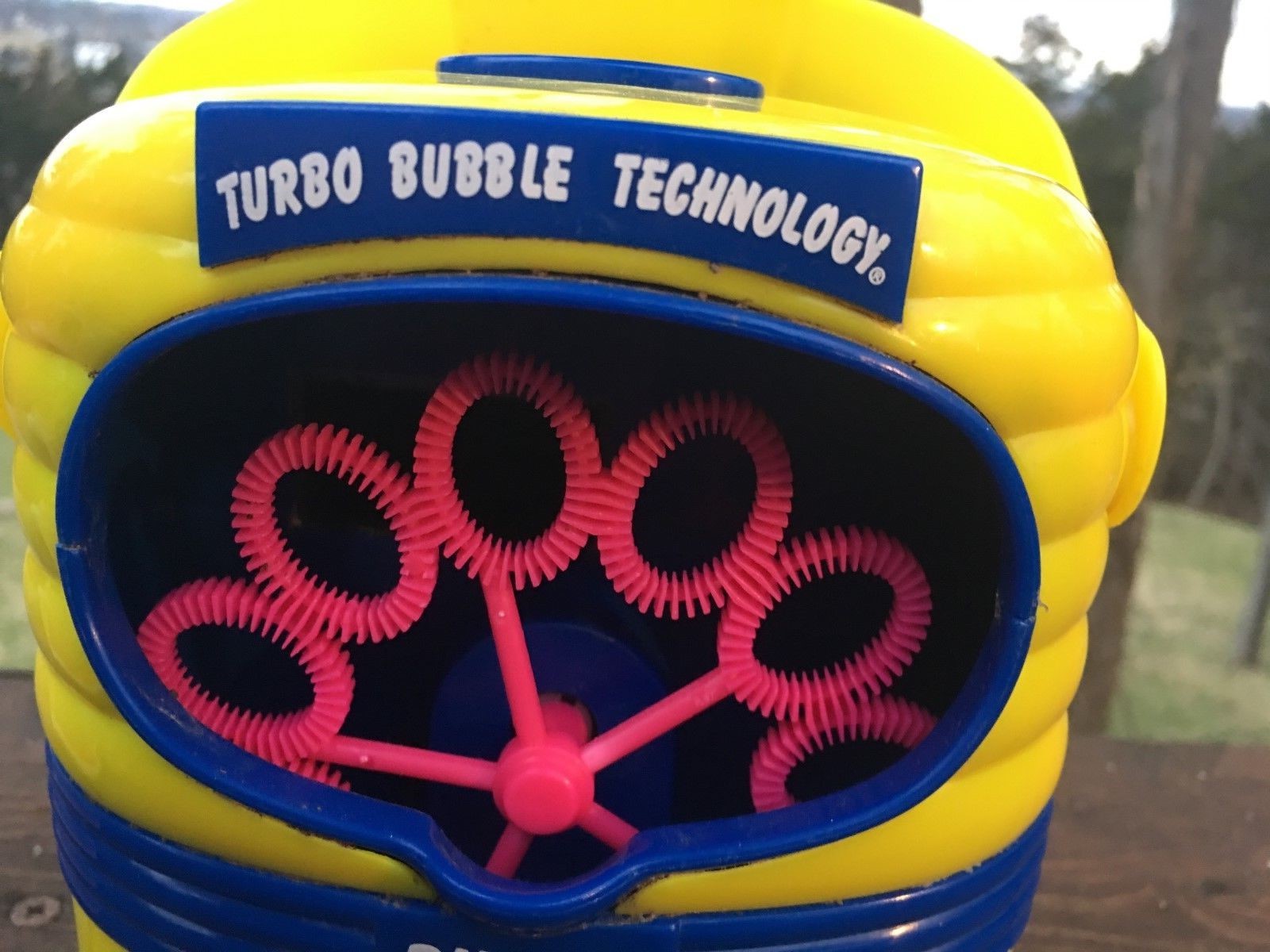 Billion Bubbles Bubble machine Bubble maker Turbo bubble technology