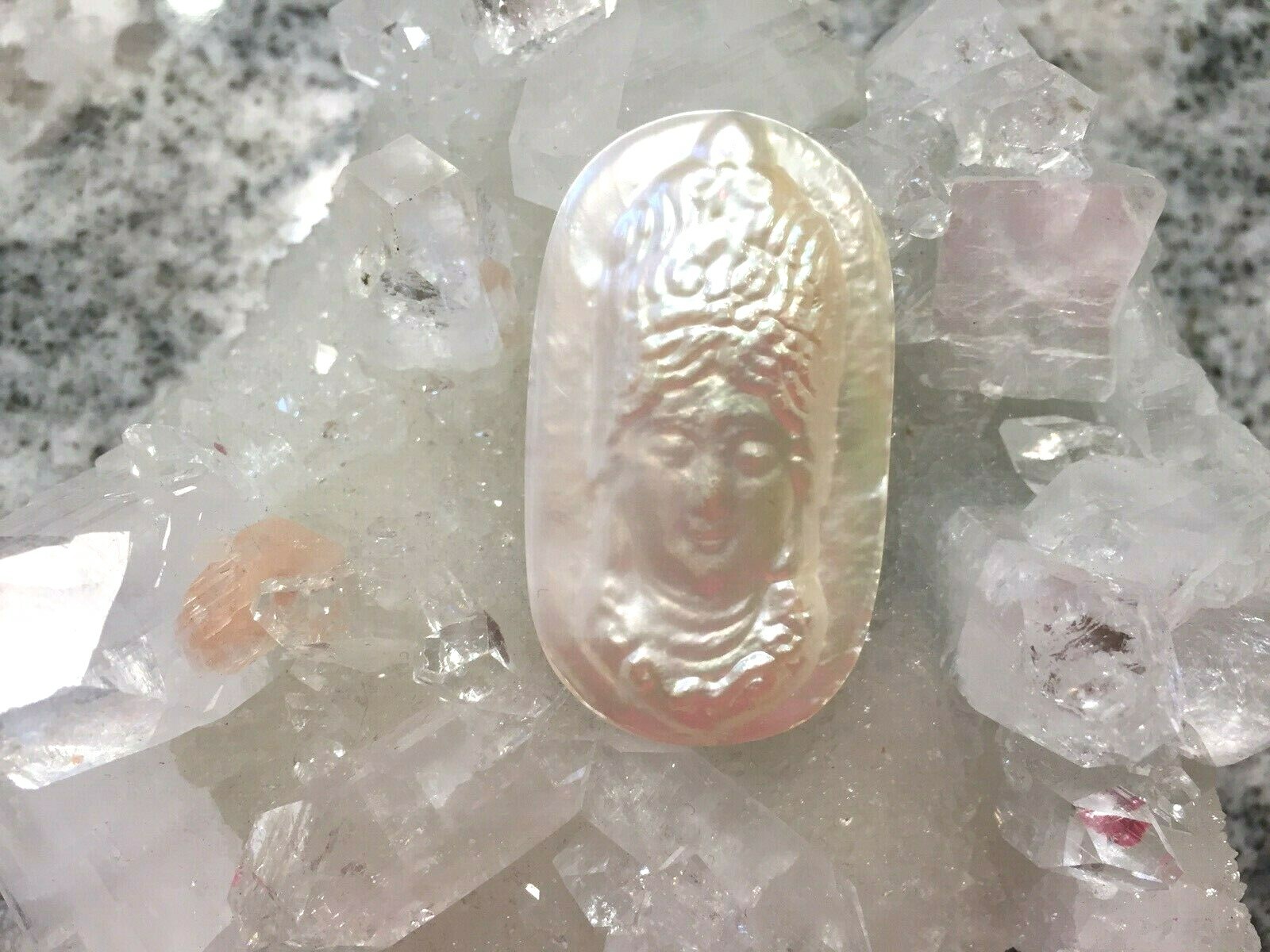 Mother of Pearl Quan Yin Focal Bead