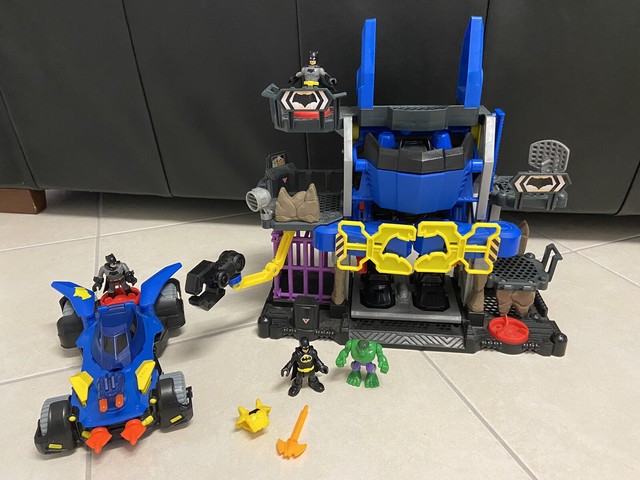 imaginext batman robo batcave