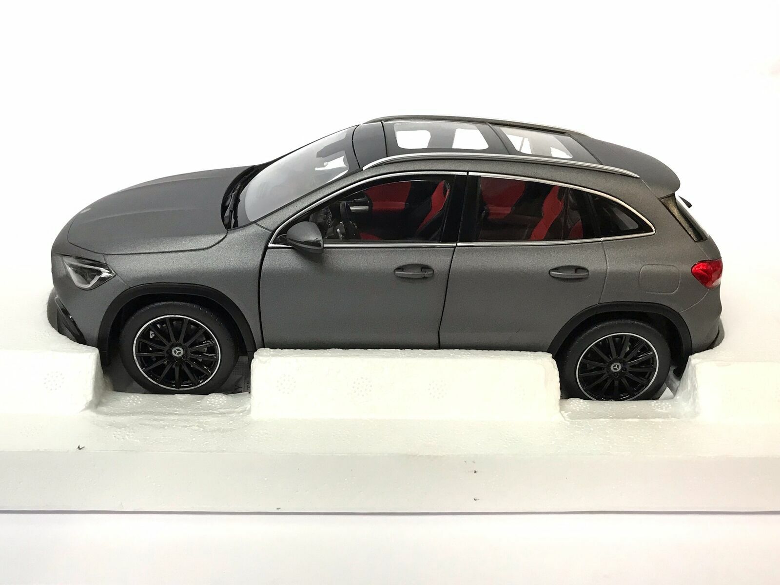 Mercedes Benz Gla Amg Line H247 Gray 1 18 B Genuine New