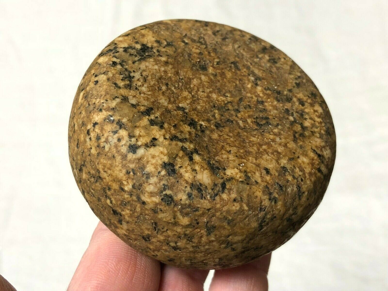 EXCEPTIONAL GRANITE DISCOIDAL VAN BUREN, IOWA AUTHENTIC ARROWHEAD ARTIFACT C18