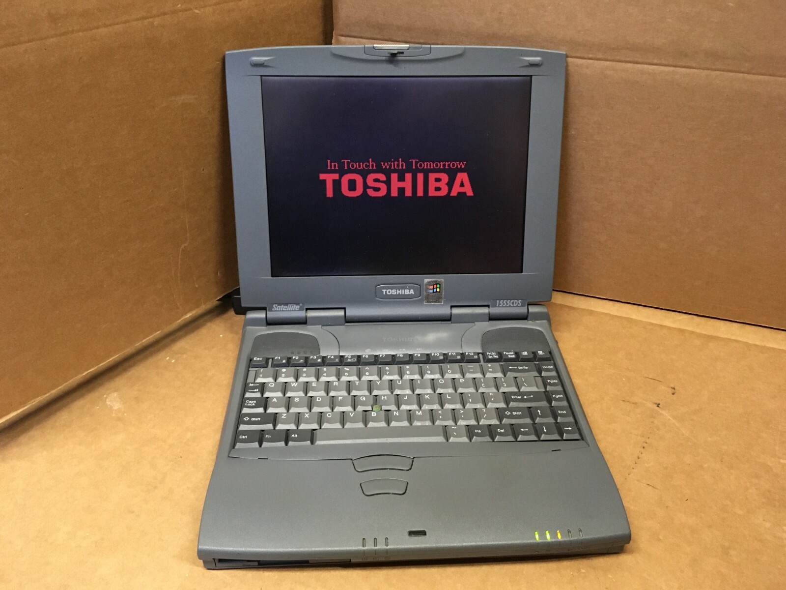 東芝　TOSHIBA DynaBook Satellite2520CD Toshiba Satellite 2520CDS - Brutally Average, I love it! : r