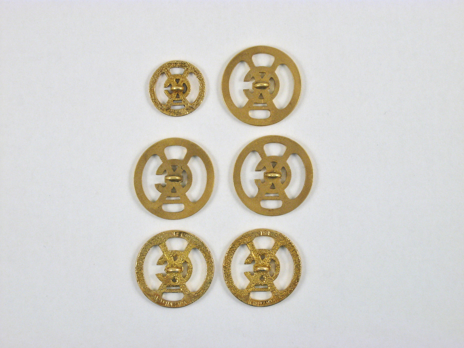 Vintage Van Cleef & Arpels VCA Logo 18k Gold Blazer Jacket Buttons