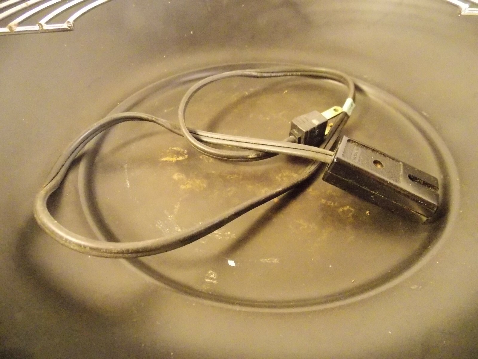 West Bend Electric Wok Model 79525 - Nice RED