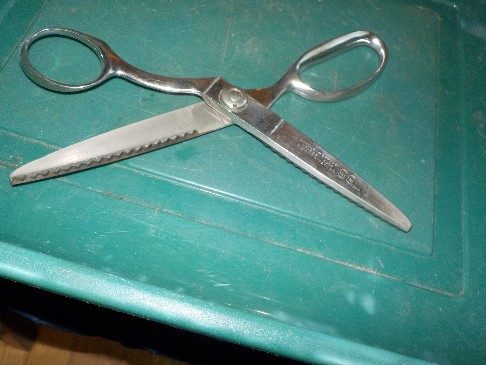 PINKING SHEARS WISS MADE IN USA VINTAGE